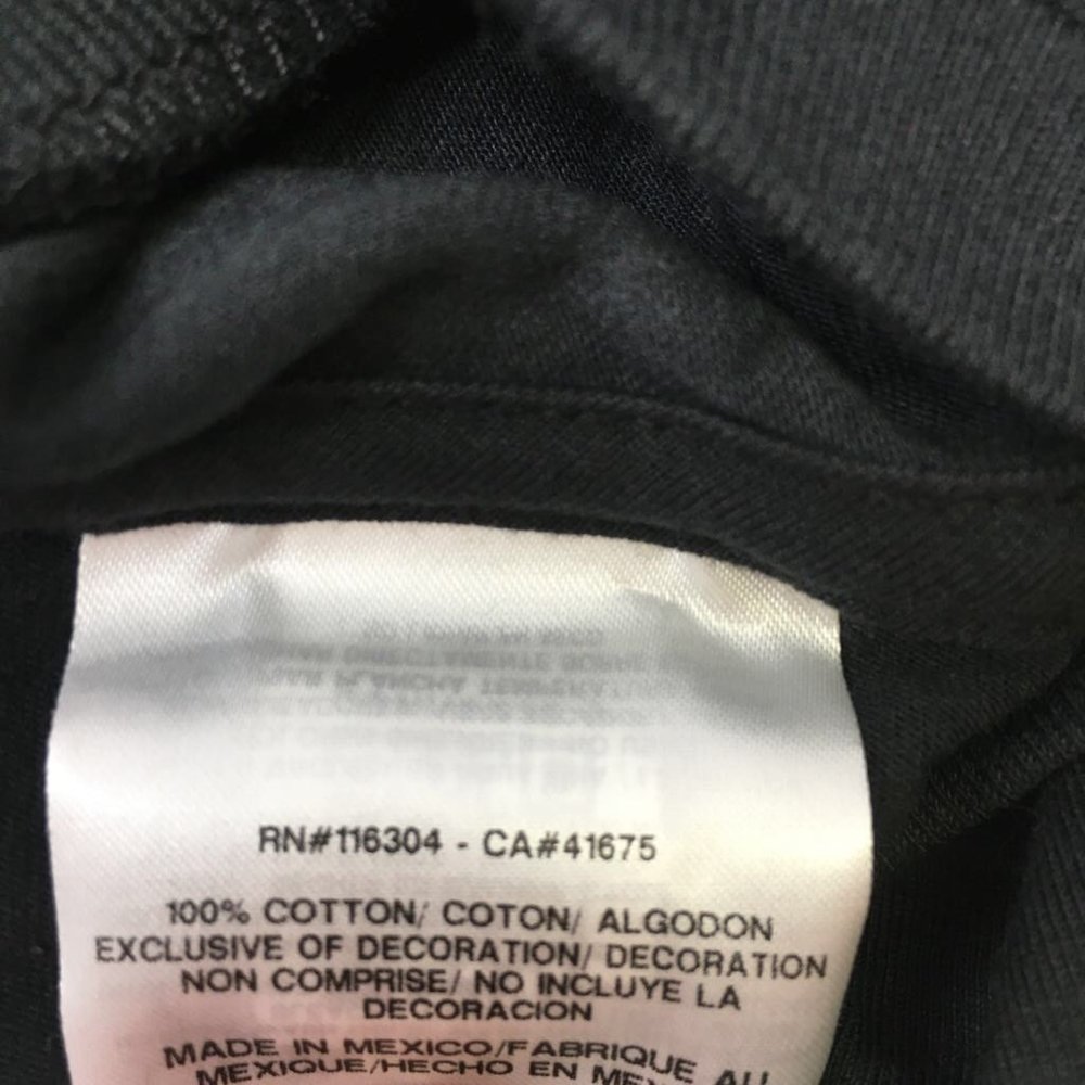 Converse Mens Graphic T-Shirt Black White Spell Out Standard Fit Cotton S New - Picture 4 of 6